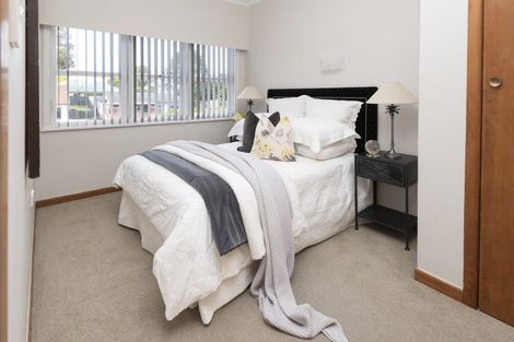 Photo of property in 28 Howe Street, Howick, Auckland, 2014