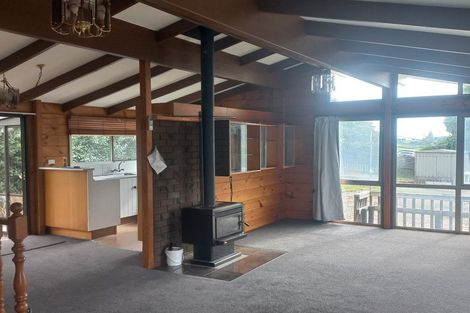 Photo of property in 174 Collins Road, Temple View, Hamilton, 3282