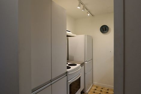 Photo of property in Hobson Court Flats, 87/70u Hobson Street, Thorndon, Wellington, 6011