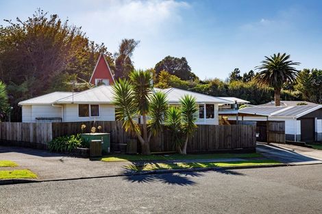 Photo of property in 6a Shaldon Crescent, Blagdon, New Plymouth, 4310