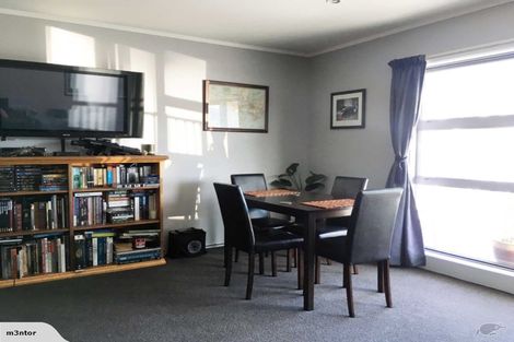 Photo of property in 23/8u Girton Terrace, Mount Cook, Wellington, 6021