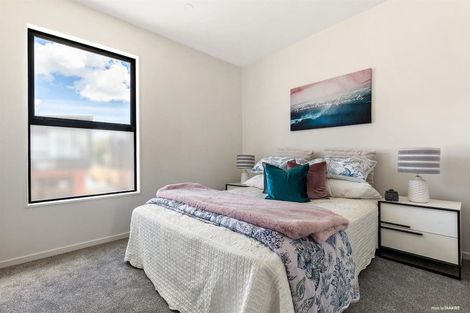 Photo of property in 24 Carnoustie Drive, Wattle Downs, Auckland, 2103