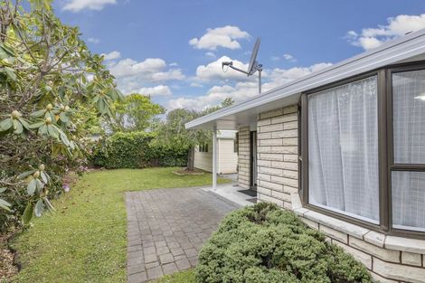 Photo of property in 2/181 Wairakei Road, Bryndwr, Christchurch, 8053