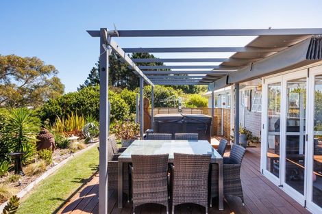 Photo of property in 33 Victoria Street, Foxton, 4814