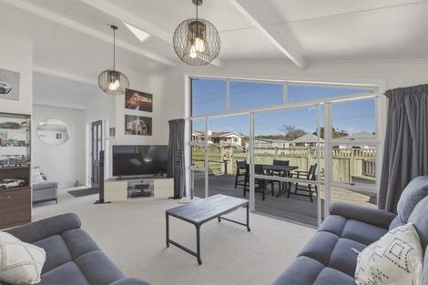 Photo of property in 4a Blake Street, Waitara, 4320