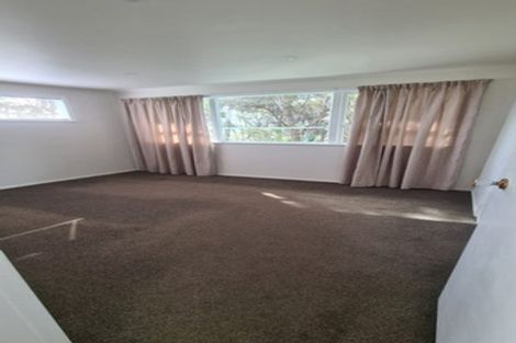 Photo of property in 590 East Coast Road, Pinehill, Auckland, 0630