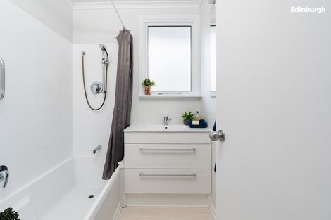 Photo of property in 45 Shandon Road, Vauxhall, Dunedin, 9013