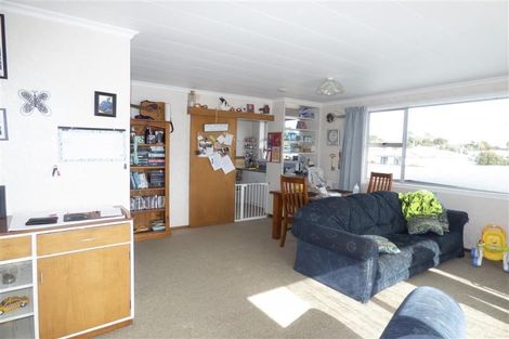 Photo of property in 5b Waimea Street, Westown, New Plymouth, 4310