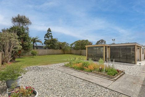 Photo of property in 20 Cook Street, Carters Beach, Westport, 7825