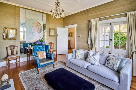Photo of property in 18 Harbour View Road, Northland, Wellington, 6012
