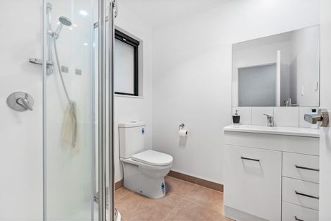 Photo of property in 37 Eileen Newey Place, Henderson, Auckland, 0612