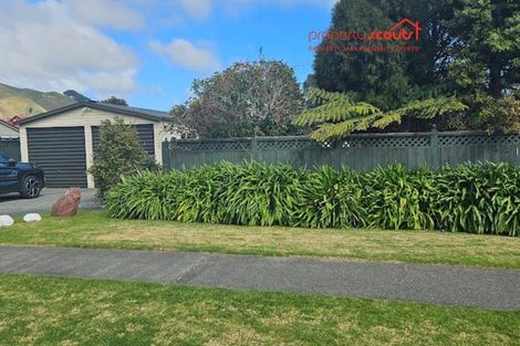 Photo of property in 62 Elizabeth Street, Waikanae, 5036