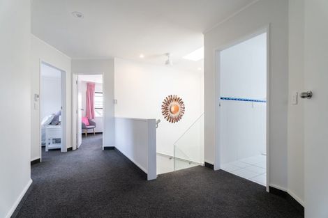 Photo of property in 14 Ronald Woolf Place, Churton Park, Wellington, 6037