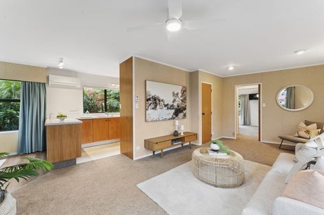 Photo of property in 1/2 Kowhai Road, Campbells Bay, Auckland, 0630