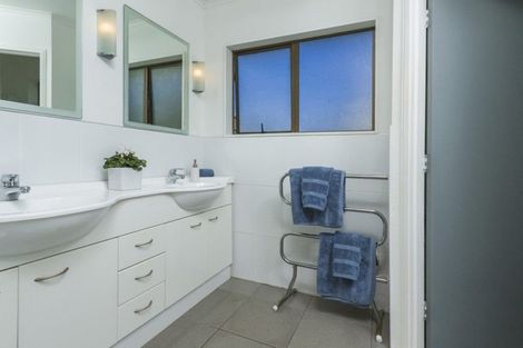 Photo of property in 1/11 Montrose Terrace, Mairangi Bay, Auckland, 0630
