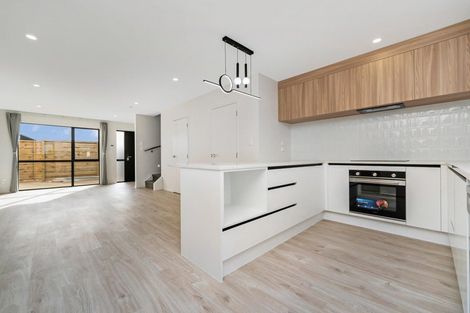 Photo of property in 7/63 Cambridge Terrace, Papatoetoe, Auckland, 2025