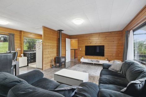 Photo of property in 37 Westhaven Drive, Tawa, Wellington, 5028