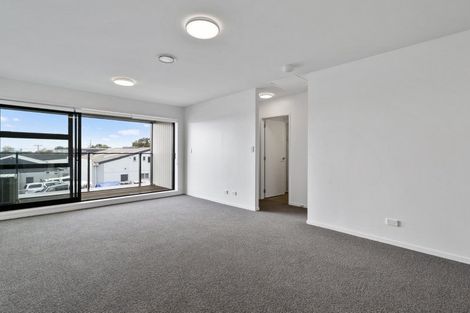 Photo of property in 2h/4045 Great North Road, Glen Eden, Auckland, 0602