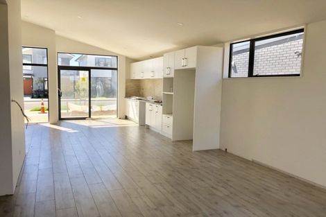 Photo of property in 15 Hoiho Road, Pukekohe, 2120