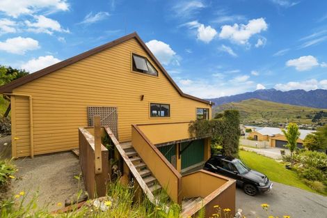 Photo of property in 79 Hensman Road, Queenstown, 9300