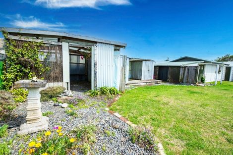 Photo of property in 6 Seabury Avenue, Foxton Beach, Foxton, 4815