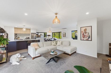Photo of property in 59 Wallath Road, Westown, New Plymouth, 4310
