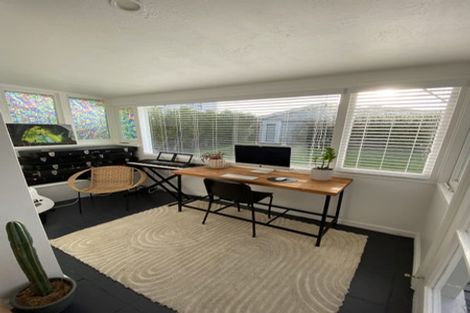 Photo of property in 48 Titirangi Road, New Lynn, Auckland, 0600