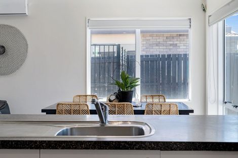 Photo of property in 27 Balmacewen Place, Mount Maunganui, 3116