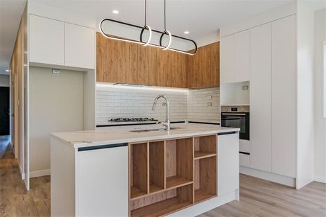 Photo of property in 40 Whakairo Crescent, Gulf Harbour, 0930