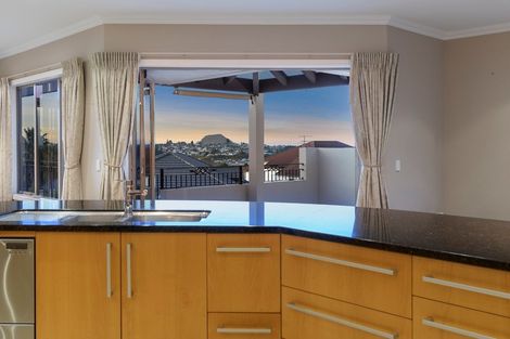 Photo of property in 19 La Cumbre Close, Bethlehem, Tauranga, 3110