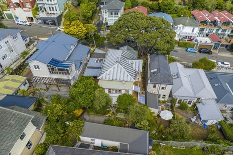 Photo of property in 53 Hawker Street, Mount Victoria, Wellington, 6011