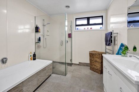 Photo of property in 80 Puriri Street, Hawera, 4610