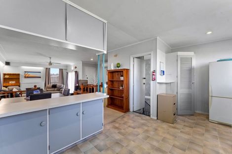 Photo of property in 34 Blakeborough Drive, Forrest Hill, Auckland, 0620