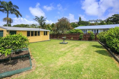 Photo of property in 66 Lake Road, Northcote, Auckland, 0627