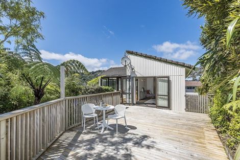 Photo of property in 5 Kilgour Way, Crofton Downs, Wellington, 6035