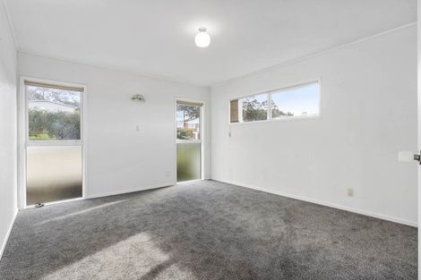 Photo of property in 19 Ravenwood Drive, Forrest Hill, Auckland, 0620