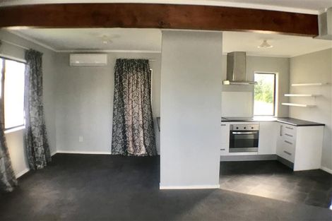 Photo of property in 1/36 Cyclarama Crescent, Massey, Auckland, 0614