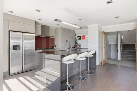 Photo of property in 23 Tay Street, Mount Maunganui, 3116