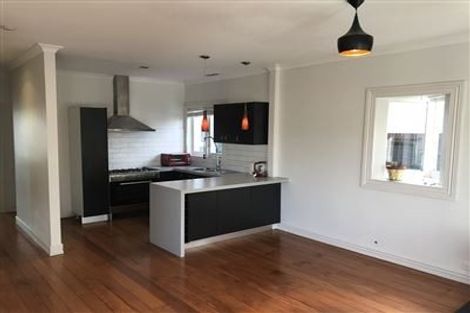 Photo of property in 193 Mokoia Road, Birkenhead, Auckland, 0626