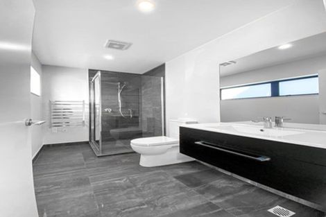 Photo of property in 21 Paeroa Street, Riccarton, Christchurch, 8041