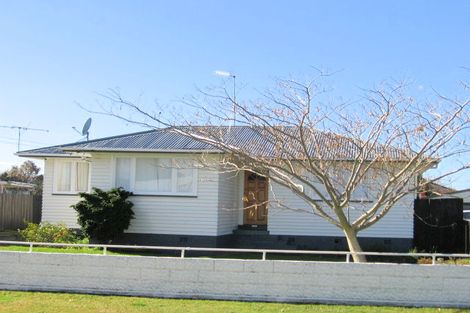 Photo of property in 2/35 Hill Crescent, Papakura, 2110