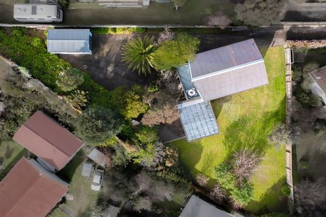 Photo of property in 63 Mazengarb Road, Paraparaumu Beach, Paraparaumu, 5032