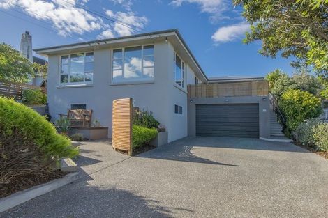Photo of property in 137 Seaview Road, Paraparaumu Beach, Paraparaumu, 5032