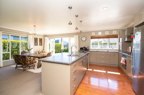 Photo of property in 15 Palliser Drive, Huntington, Hamilton, 3210