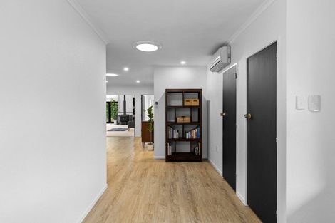 Photo of property in 50 Windsor Street, Terrace End, Palmerston North, 4410