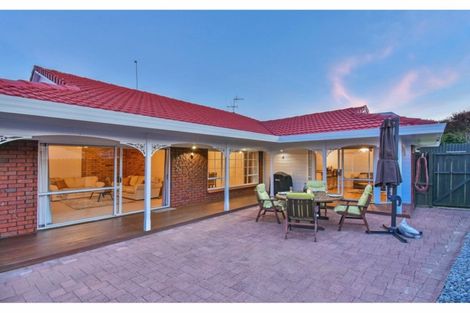 Photo of property in 3 Dingwall Place, Papatoetoe, Auckland, 2025