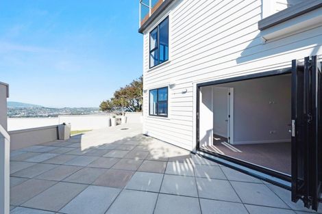 Photo of property in 25u4 Thane Road, Roseneath, Wellington, 6011