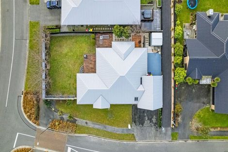 Photo of property in 32 Linkwater Way, Parklands, Christchurch, 8083