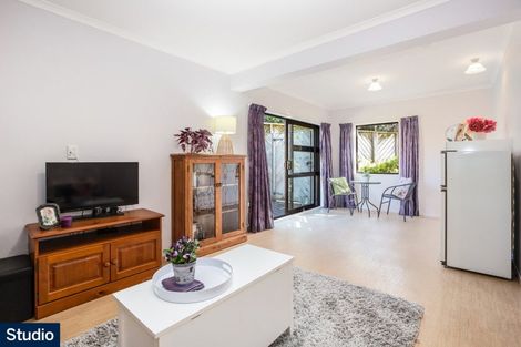 Photo of property in 30 Observatory Close, Whitby, Porirua, 5024