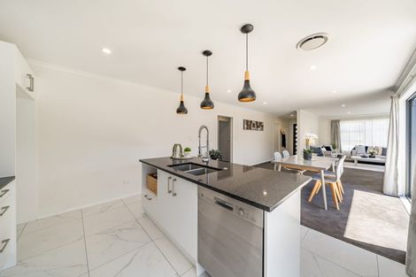 Photo of property in 17 Buddle Road, Wallaceville, Upper Hutt, 5018